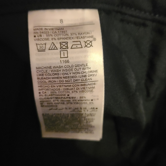 Old Navy High Rise Pixie Pant - Picture 4 of 4